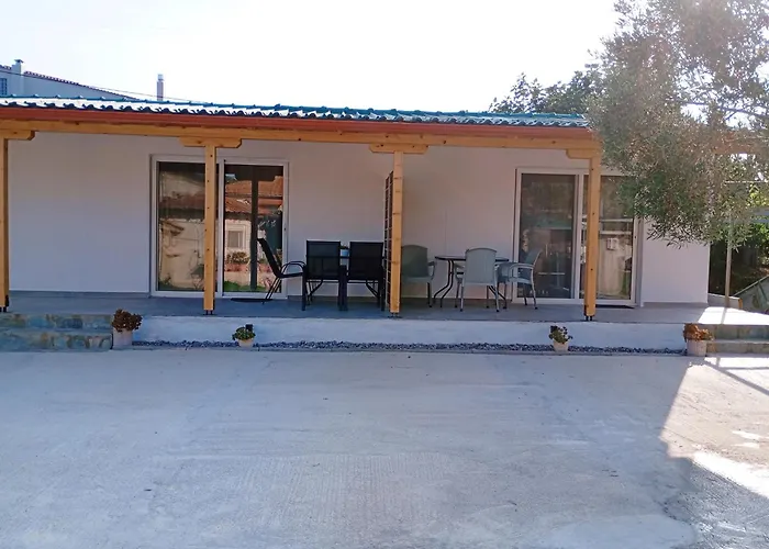 Studios Bakali